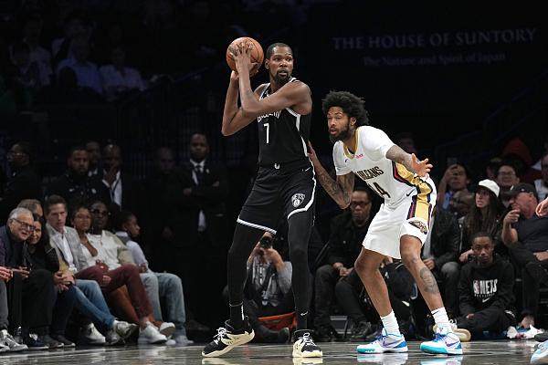 伟德体育APP-【现场】照镜子比赛 没有血性的篮网输掉主场周年庆